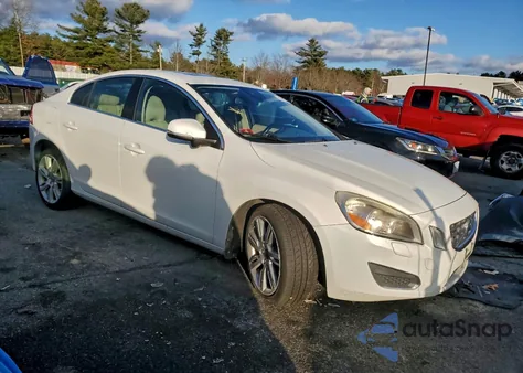 2013 Volvo S60 T6 from USA, damaged, VIN YV1902FH0D1205876